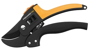 Fiskars, Секатор с храповым механизмом P83, арт 1000575